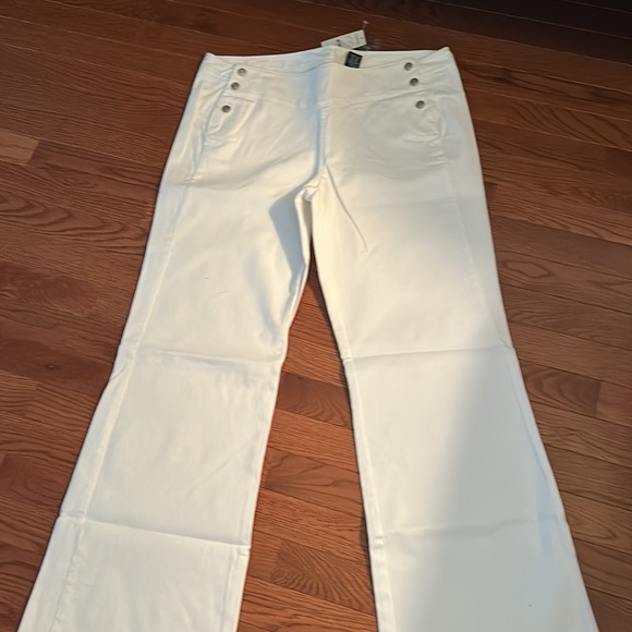 Express Women’s White Jeans Side Buttons Size 13/14 - Picture 2 of 6